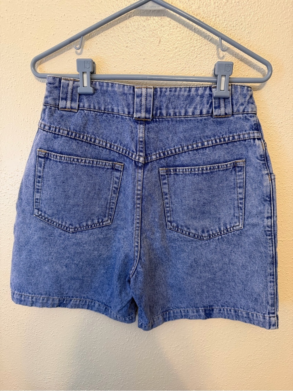 Vintage Nuovo High Rise Shorts - Picture 7 of 9